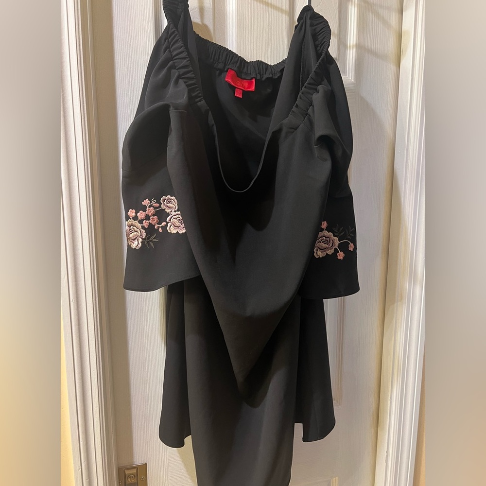 Gorgeous dress by Jennifer Lopez